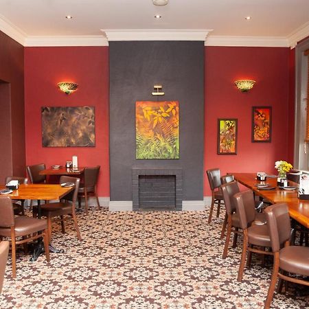 Royal Hotel Сингълтън Екстериор снимка
